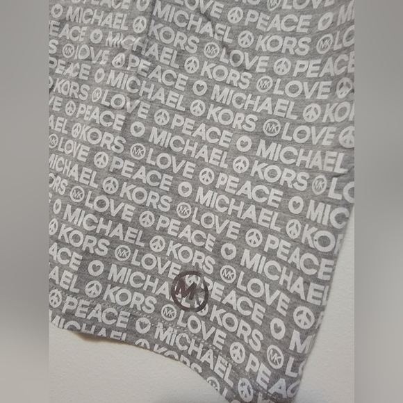 Micheal Kors Peace & Love Logo T-Shirt - Picture 3 of 5